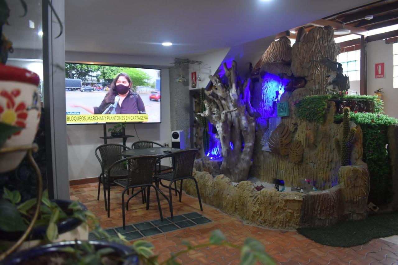 Hotel Alcatraz Yarumal Екстер'єр фото
