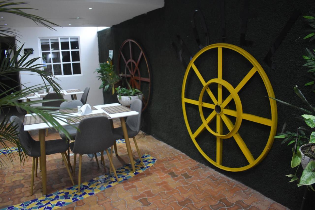 Hotel Alcatraz Yarumal Екстер'єр фото