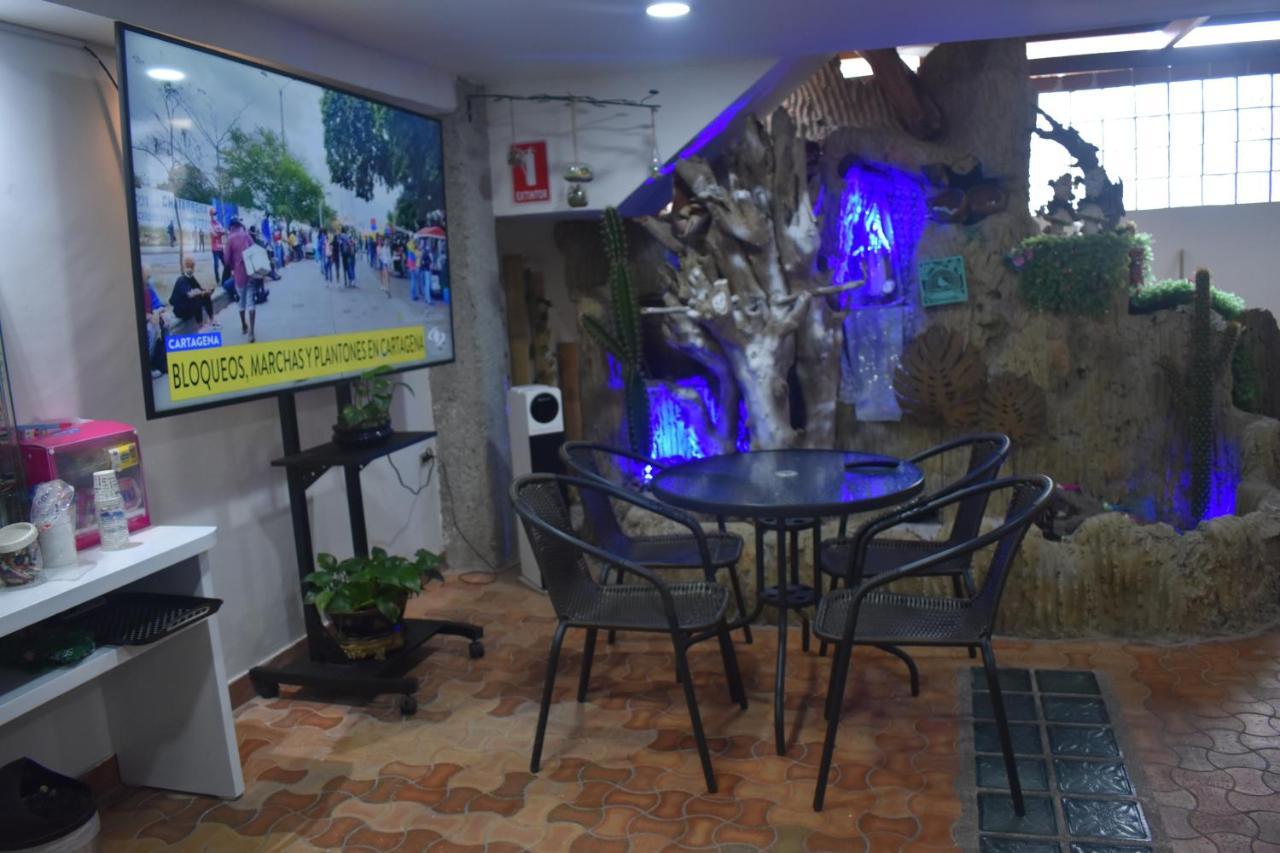 Hotel Alcatraz Yarumal Екстер'єр фото