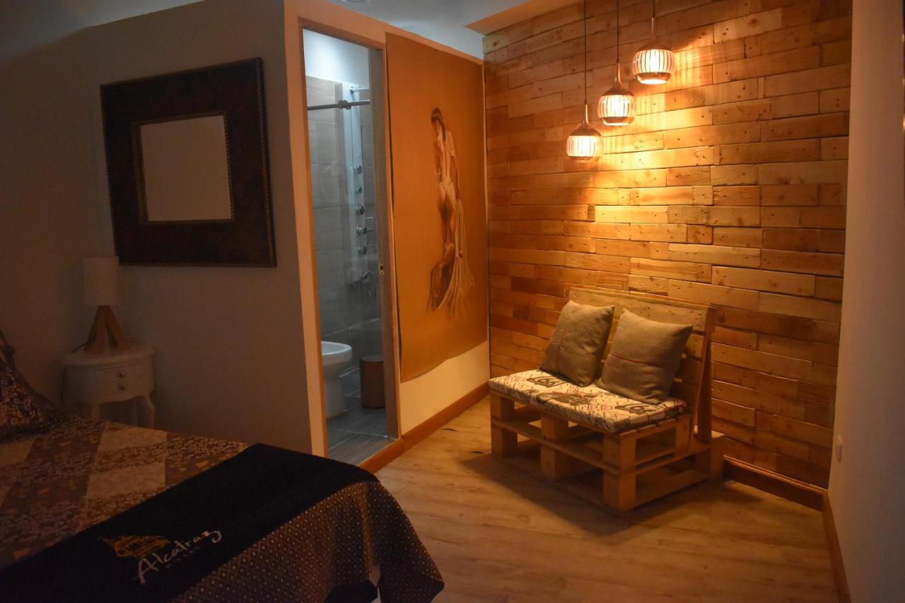 Hotel Alcatraz Yarumal Екстер'єр фото